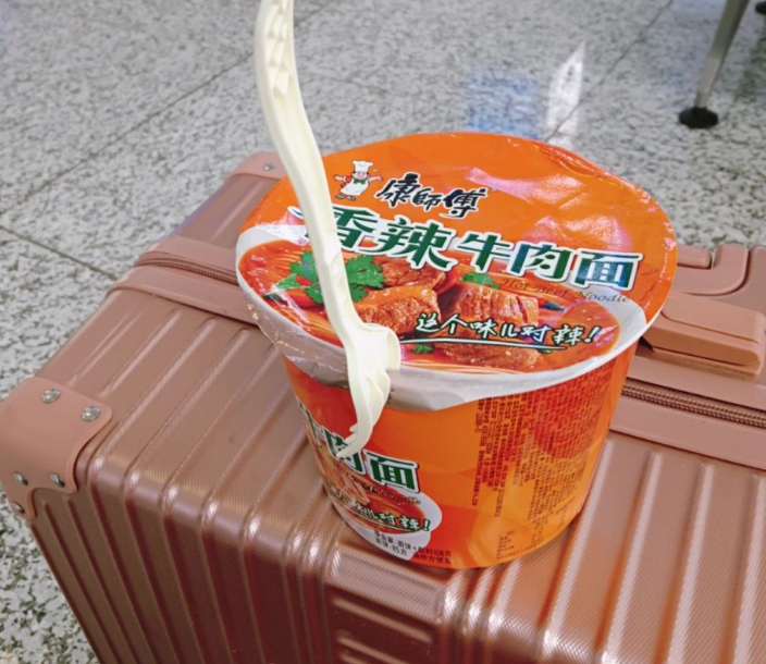 高铁站不准卖泡面了吗高铁站并非不准卖泡面，真实情况究竟如何？
